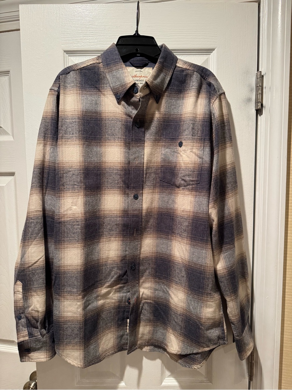 Weatherproof Men's Blue and Cream Plaid Button-Down Shirt